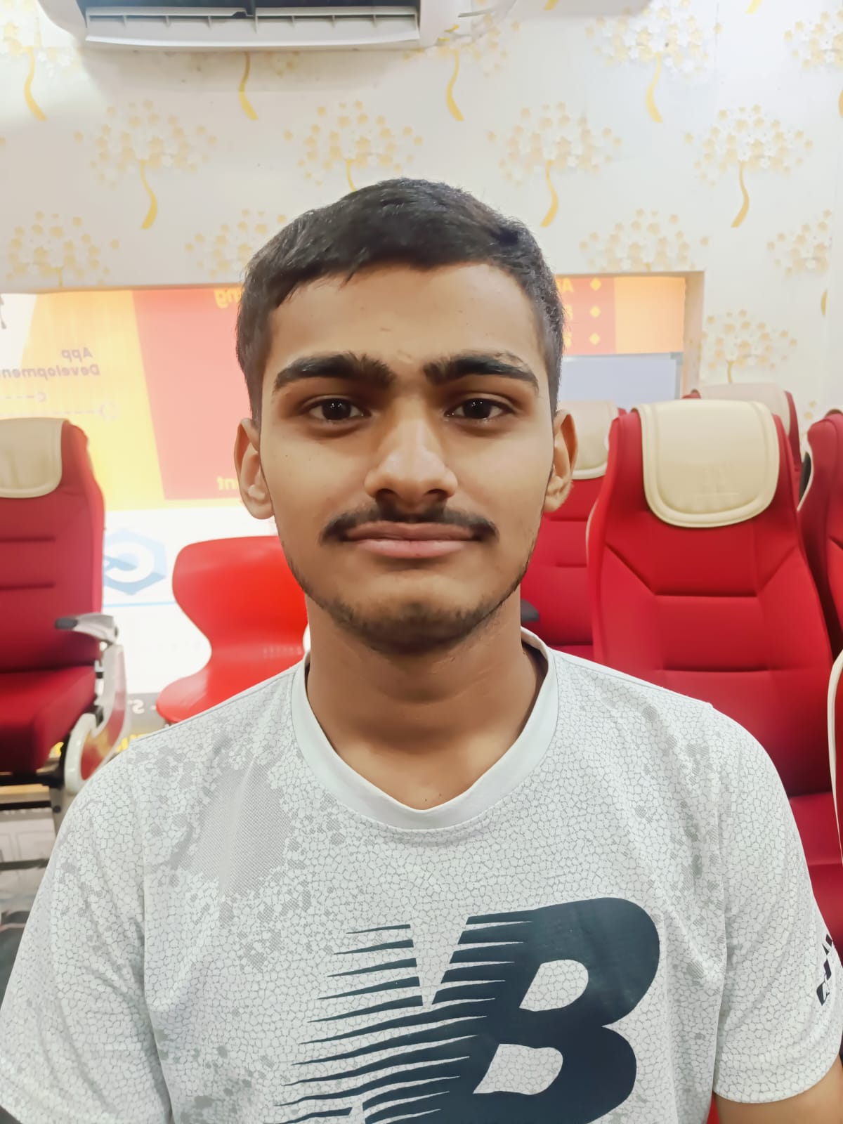 whatsapp image 2025 10 08 at 14.33.02